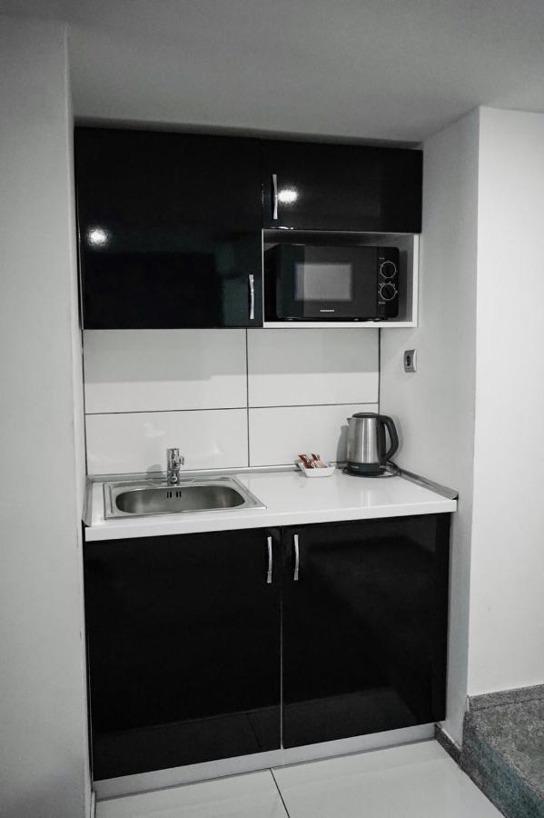 Downtown Studios บูดาเปสต์ ภายนอก รูปภาพ